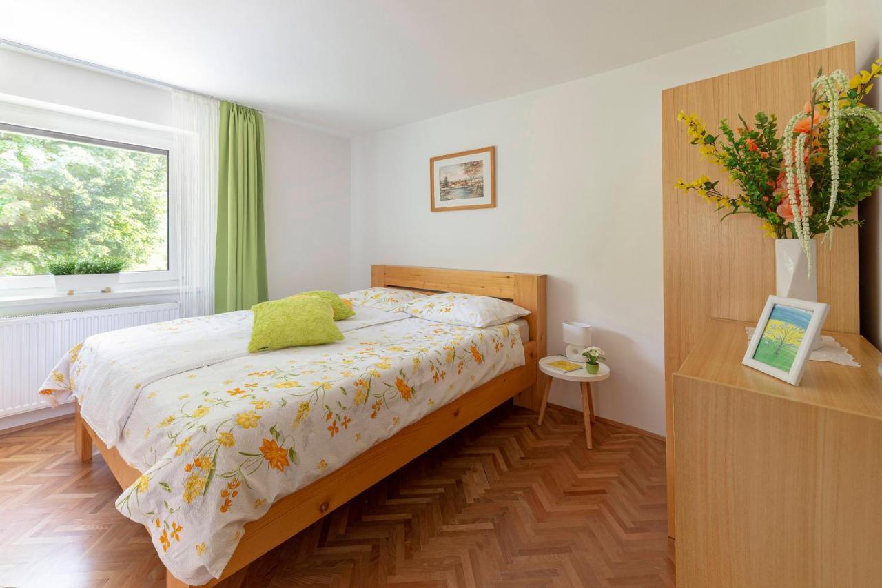 Hisa V Zelenem Apartment Bled Exterior photo